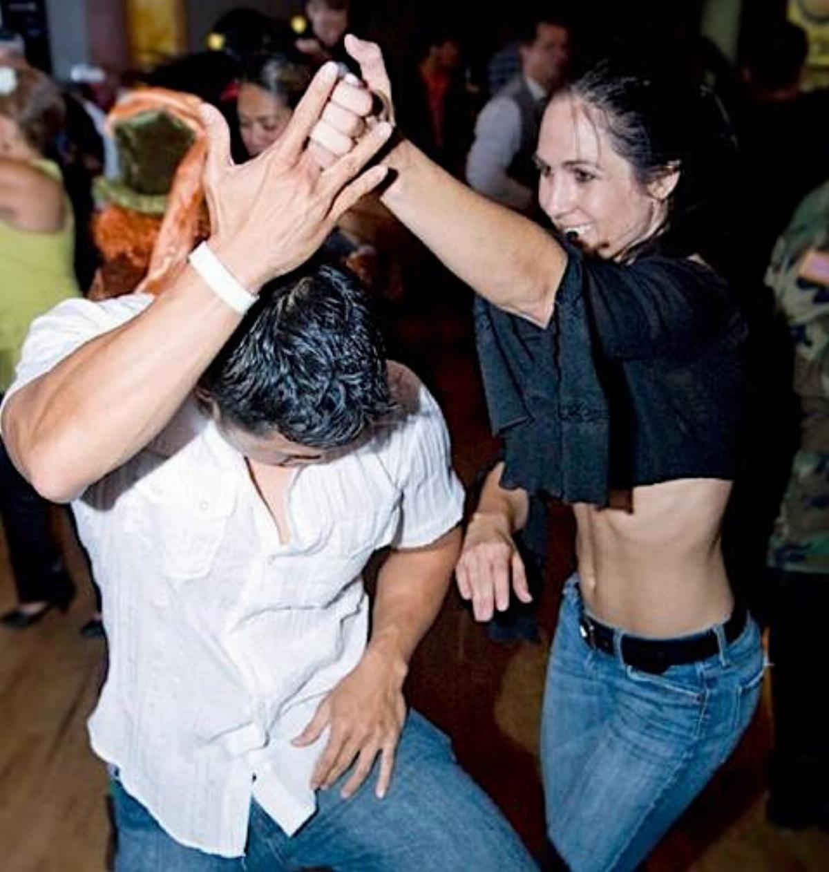 SALSA DANCING in the EAST BAY on MONDAY NIGHTS!